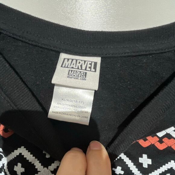 Marvel men’s Multicolor Avengers Christmas Raglan Long Sleeve Sweatshirt XL - Picture 4 of 9